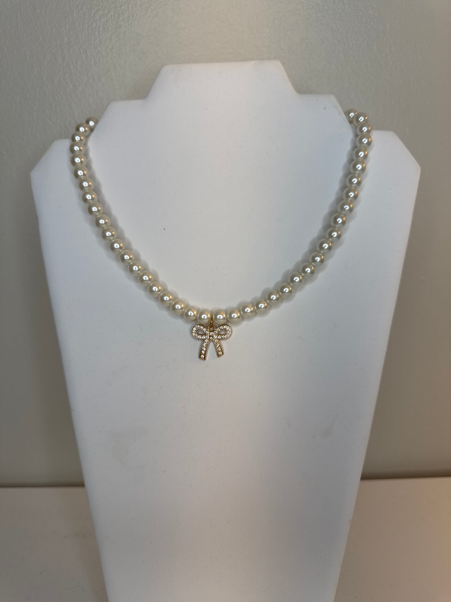 Pearl Bow Necklace