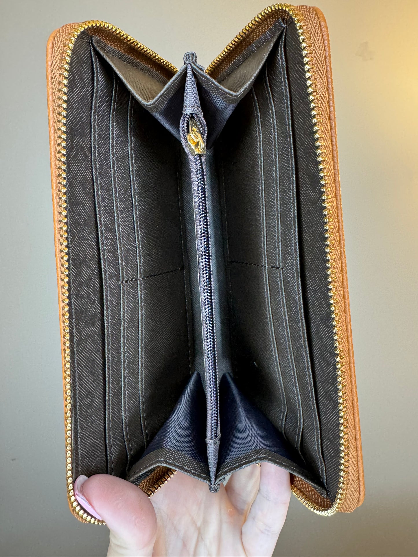 Angela Wallet/ Wristlet