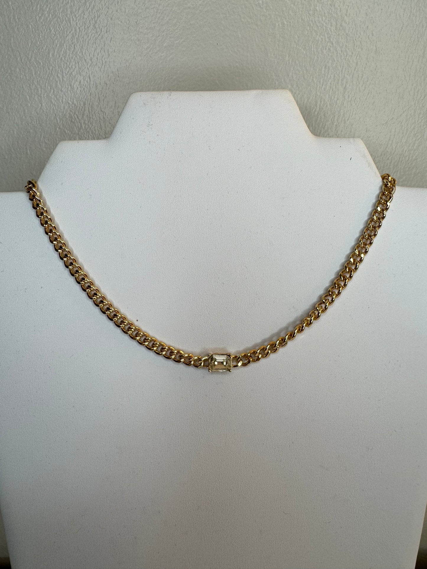Tight Link Necklace