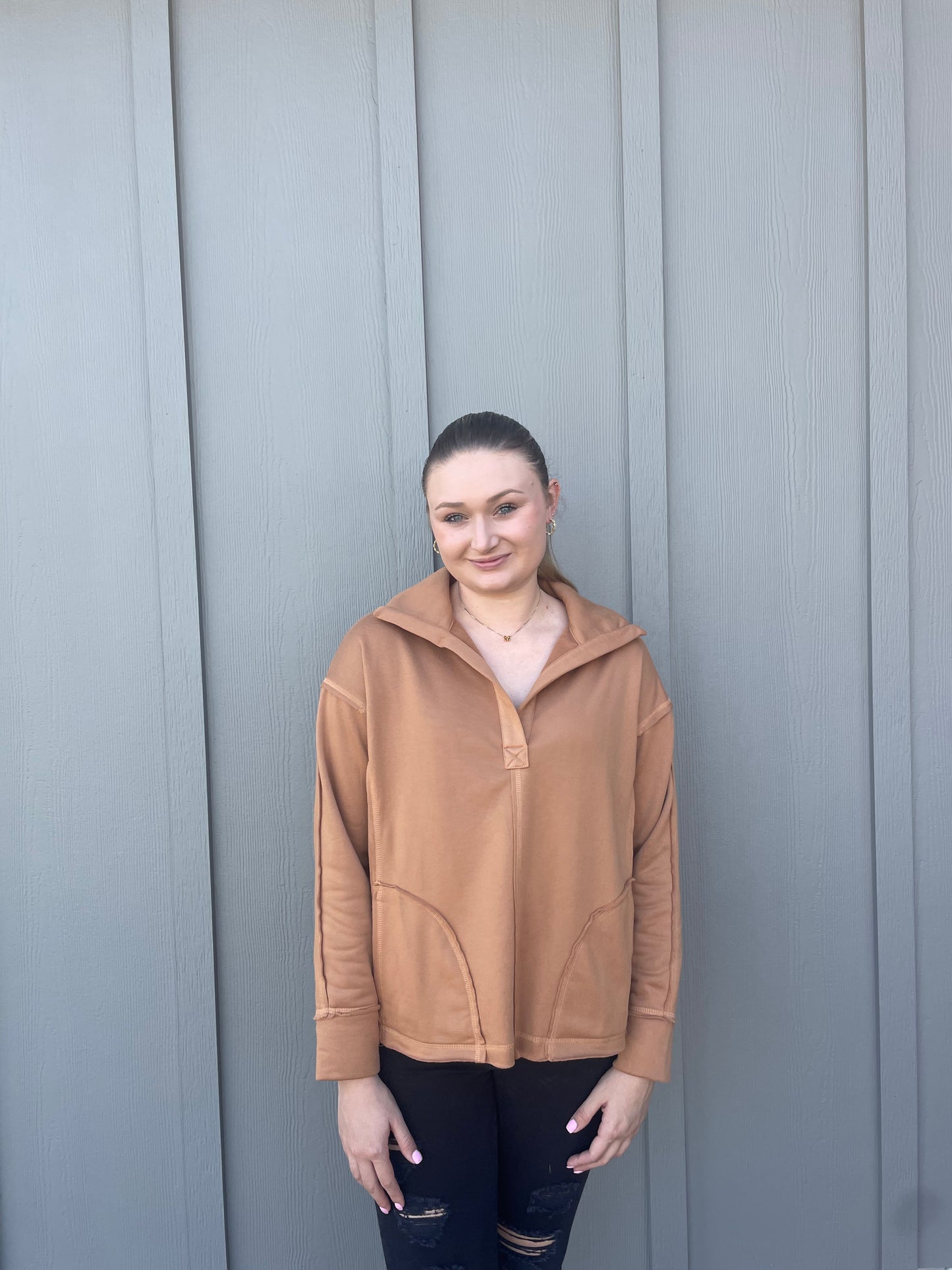 Camel Pullover