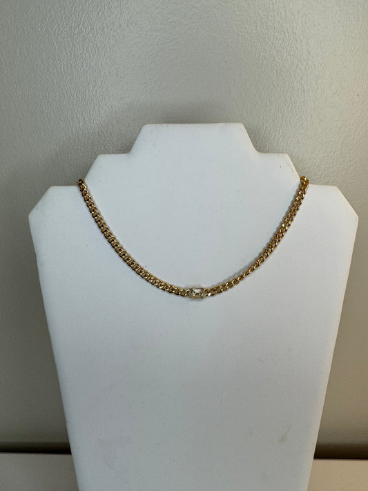 Tight Link Necklace