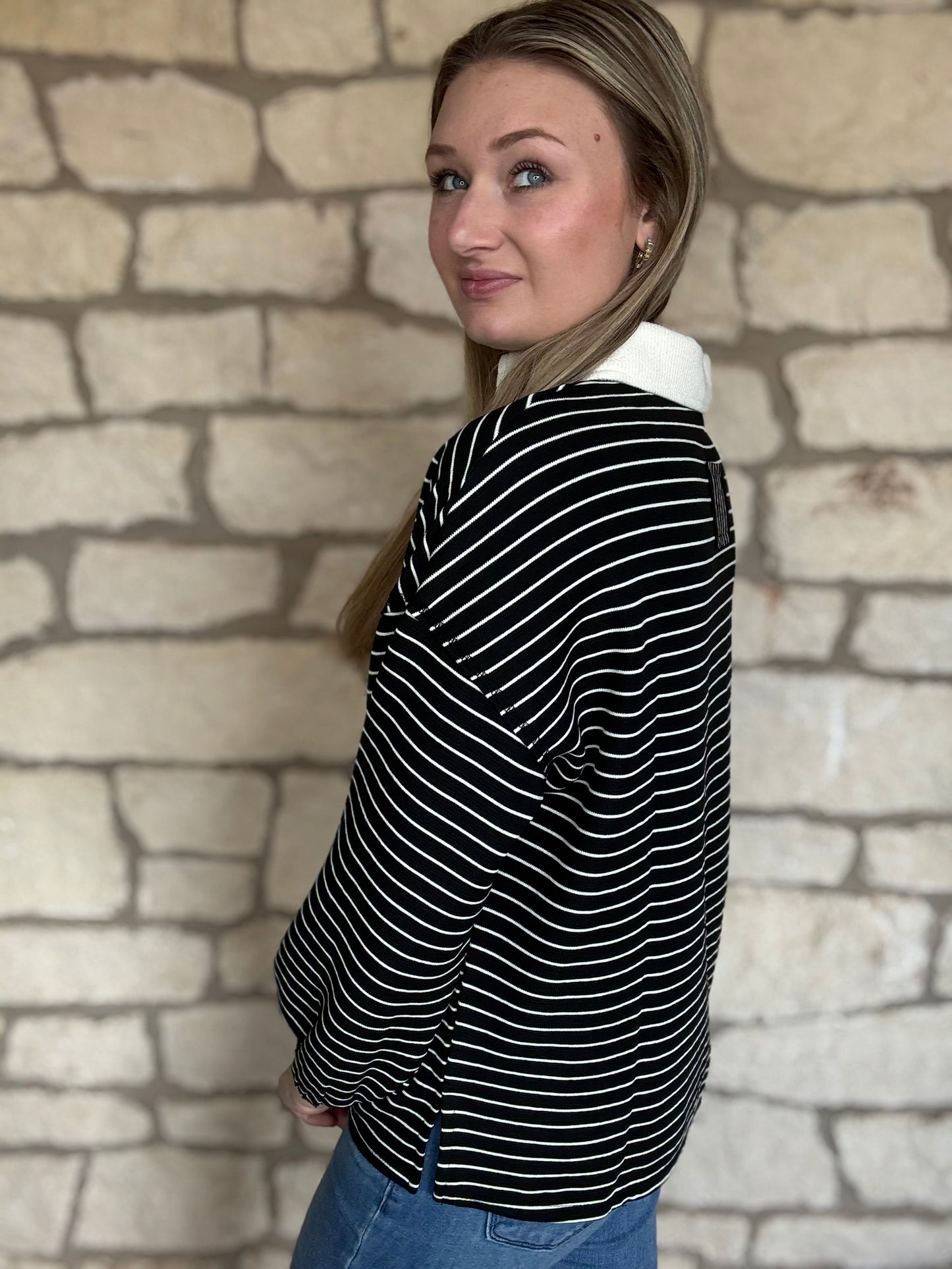 A Fall Day Top- Black