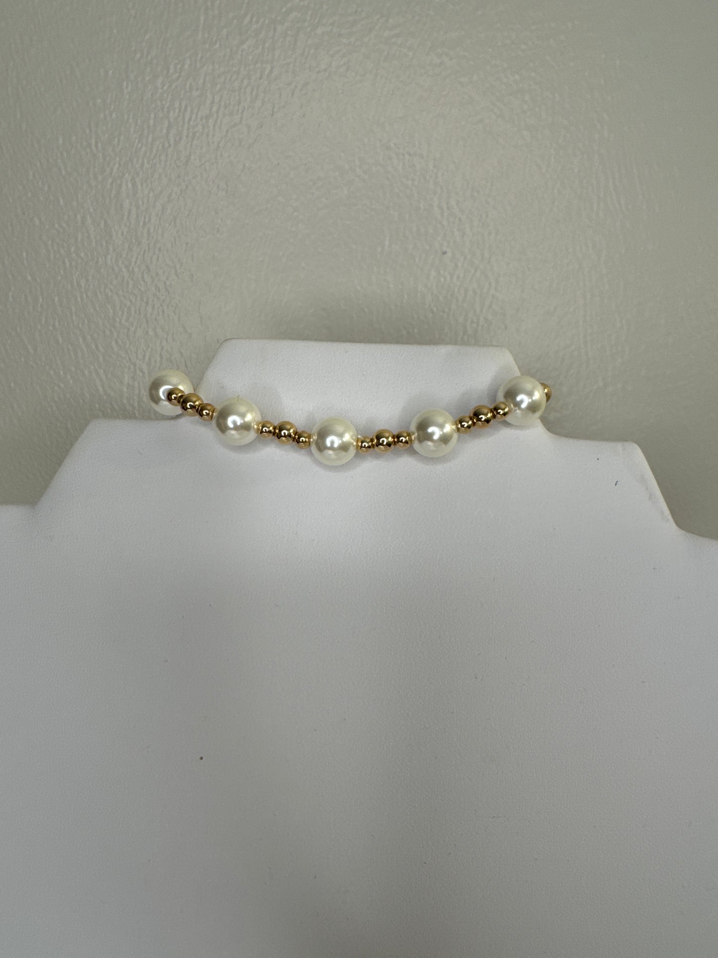 Beaded Magnetic Bracelet- Pearl