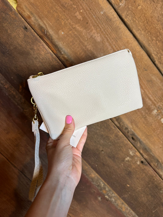 Kaitlyn Purse/ Wristlet- White