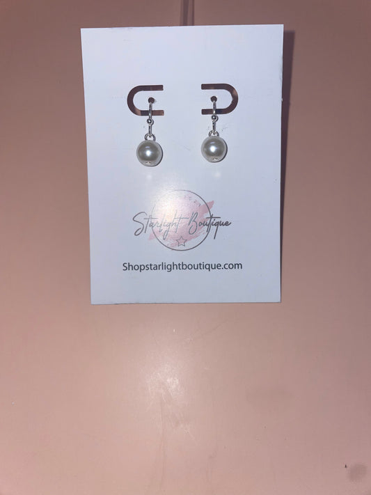 Simple Pearl Earrings